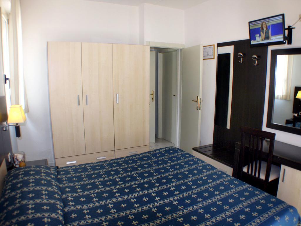 Hotel Europa Park Lido di Spina Extérieur photo