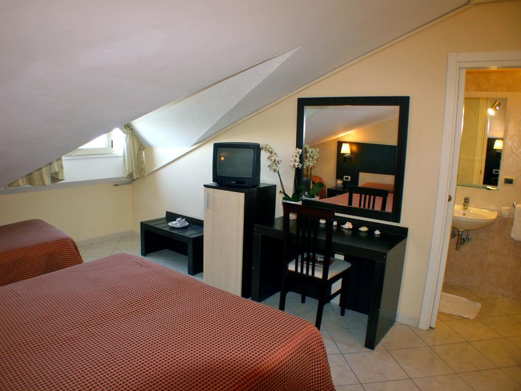 Hotel Europa Park Lido di Spina Extérieur photo