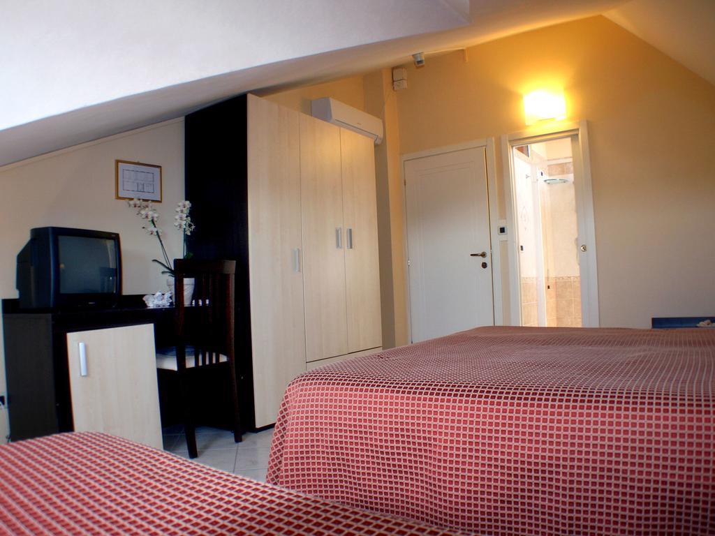 Hotel Europa Park Lido di Spina Extérieur photo