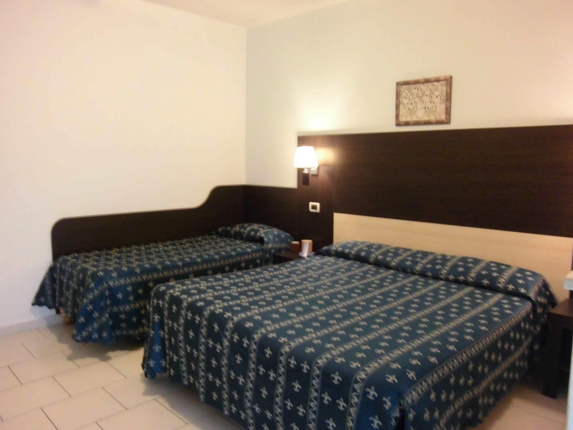Hotel Europa Park Lido di Spina Extérieur photo